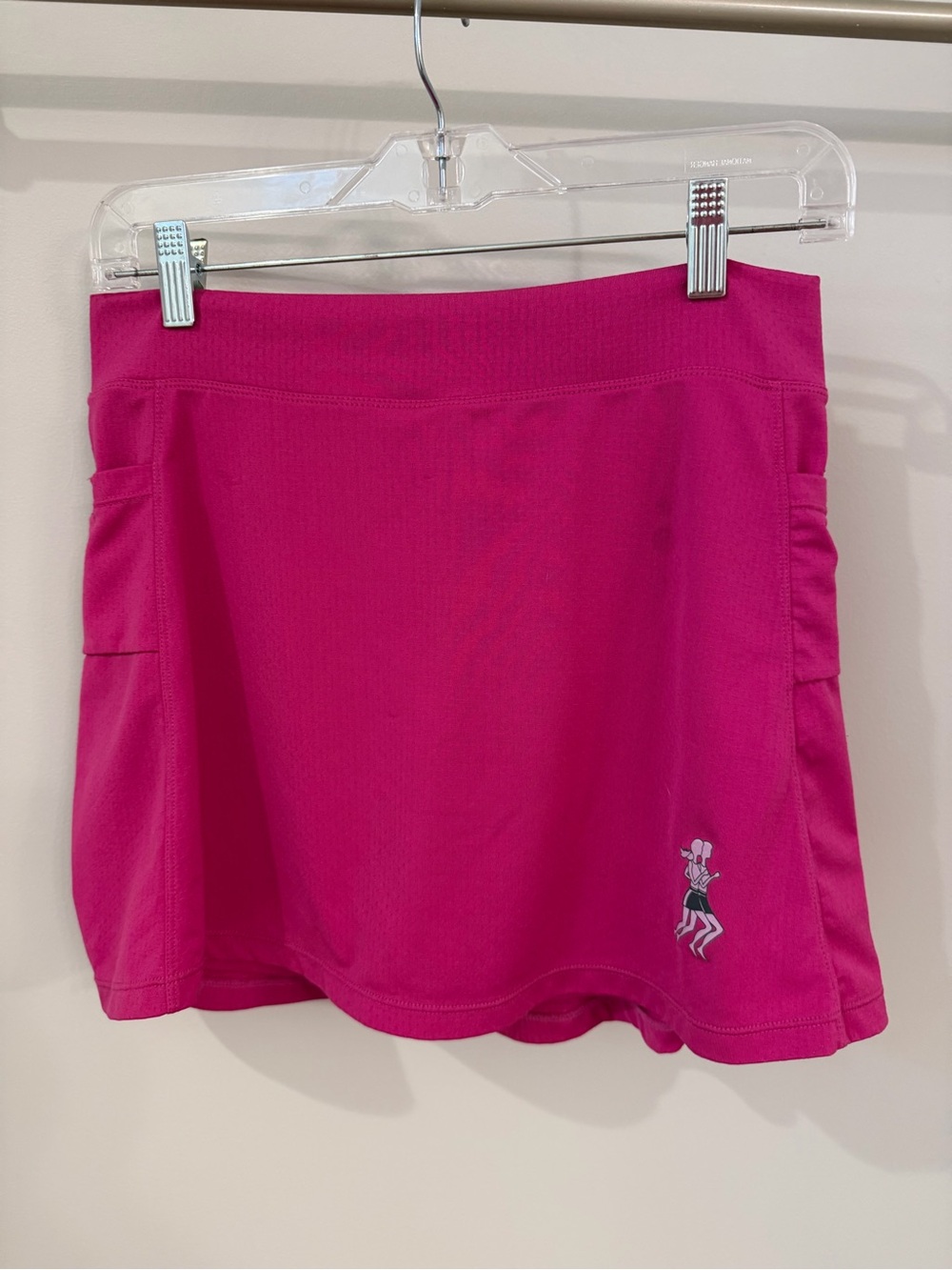 Women’s Athletic Skort in Hot Pink with Side Pockets
